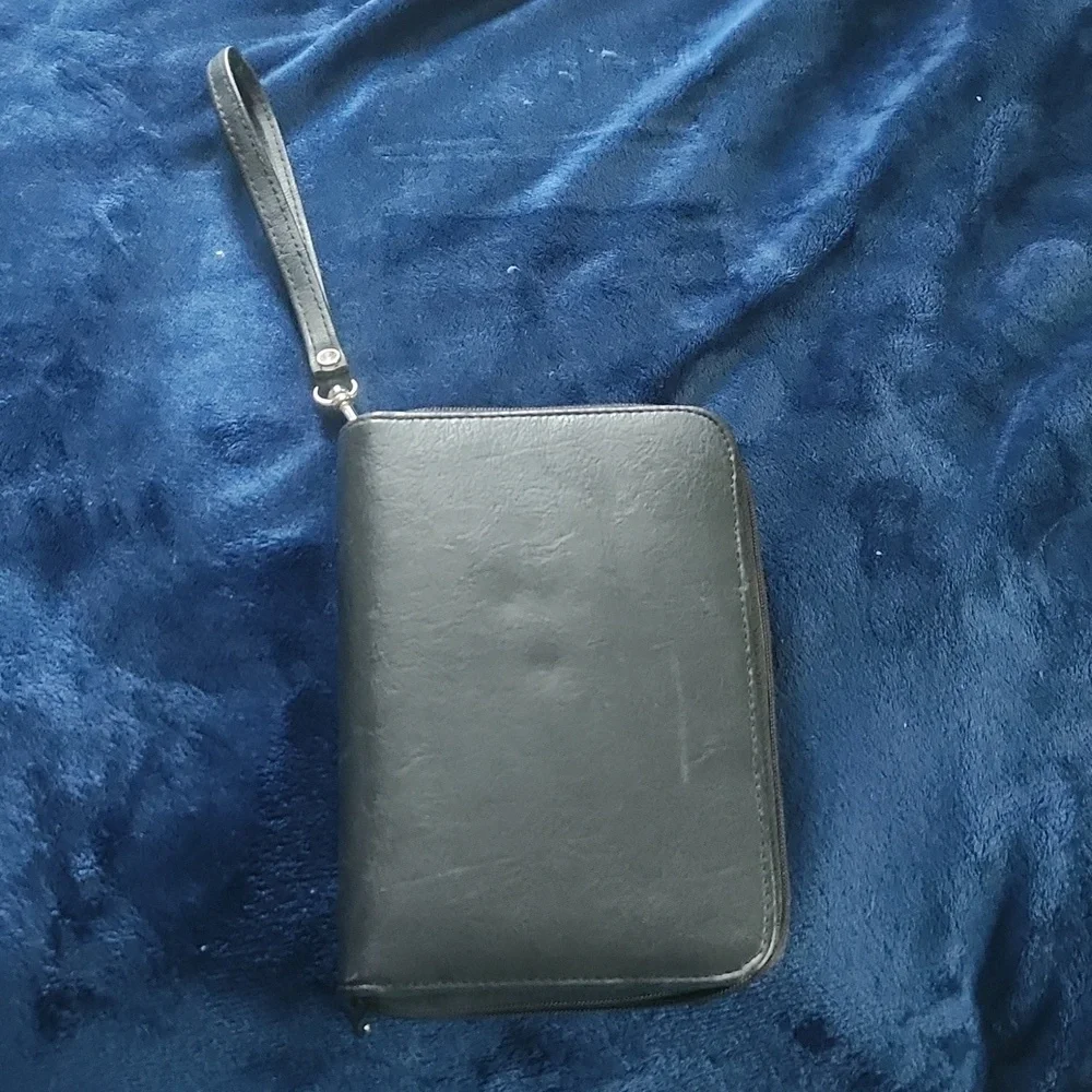 Vintage Black Wallet Planner with Wristlet